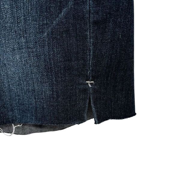 Judy Blue Raw Edge Denim Shorts Blue Size Medium - Picture 3 of 7